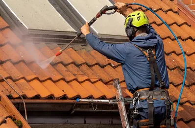Démoussage et hydrofuge de toiture à Marsalès